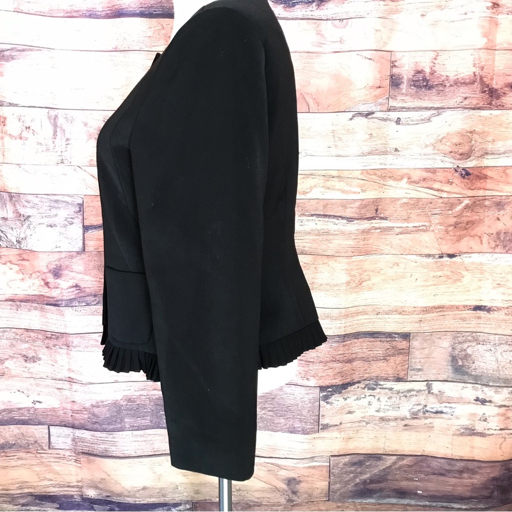 Sag Harbor Black Suit Jacket - Picture 2 of 9